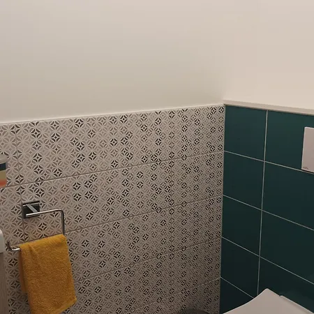 Duplex Proche Centre Avec Garage Et 2 King Size - Fr-1-843-43